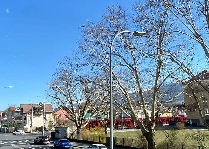 公寓 4 Minimum 30 Days *