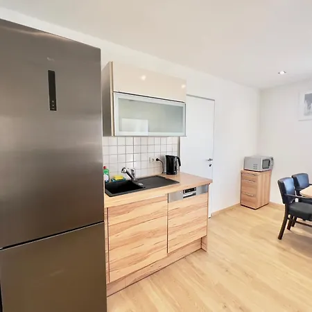 Apartment 4 Minimum 30 Days