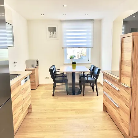 4 Minimum 30 Days Apartman