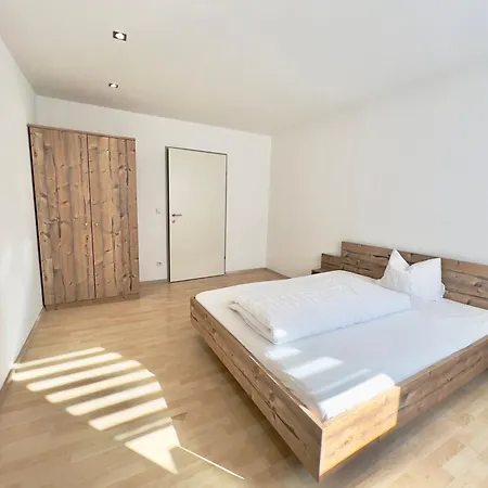 4 Minimum 30 Days Apartment Innsbruck