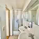 4 Minimum 30 Days Apartament
